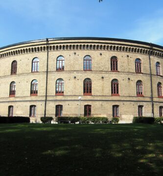 university 444898 1280