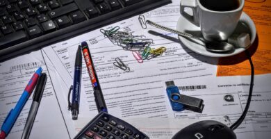 bookkeeper 1016299 1280 2